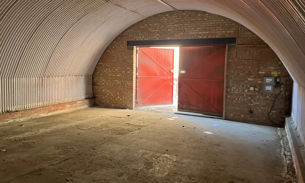 Trussley Road arch